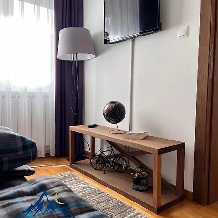 Fully Equiped, Quiet, For 5 Persons, Next To Panoramic Gondola Apartment Brzece