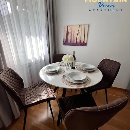 Apartment Fully Equiped, Quiet, For 5 Persons, Next To Panoramic Gondola *