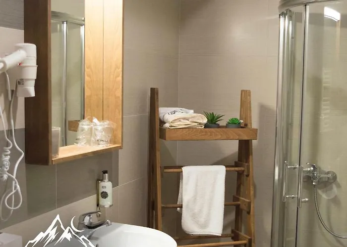 Fully Equiped, Quiet, For 5 Persons, Next To Panoramic Gondola Appartement *