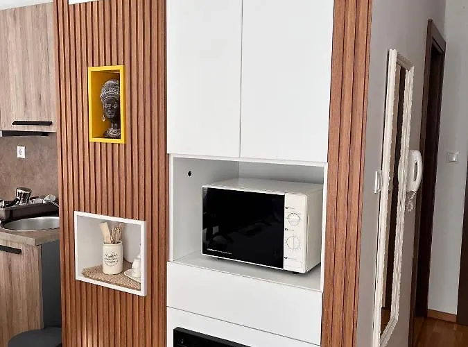 Appartement Fully Equiped, Quiet, For 5 Persons, Next To Panoramic Gondola Brzeće