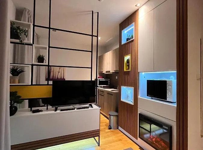 Appartement Fully Equiped, Quiet, For 5 Persons, Next To Panoramic Gondola