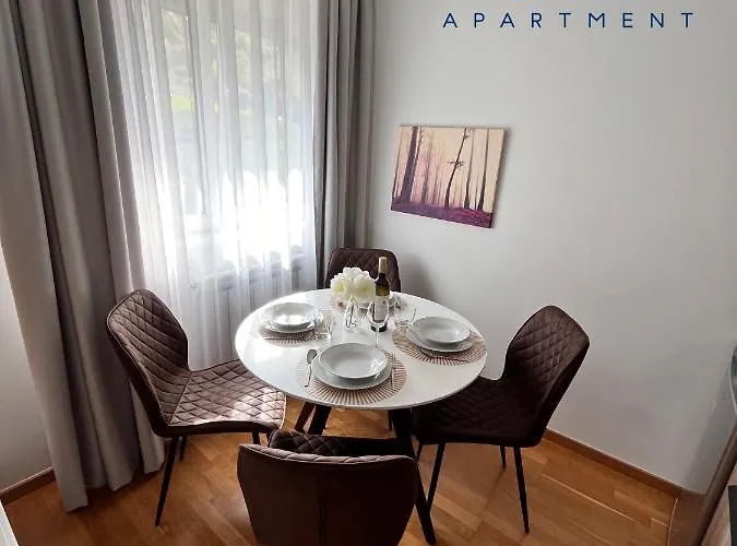 Appartement Fully Equiped, Quiet, For 5 Persons, Next To Panoramic Gondola