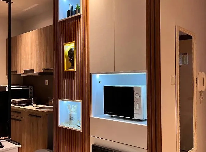 Fully Equiped, Quiet, For 5 Persons, Next To Panoramic Gondola *